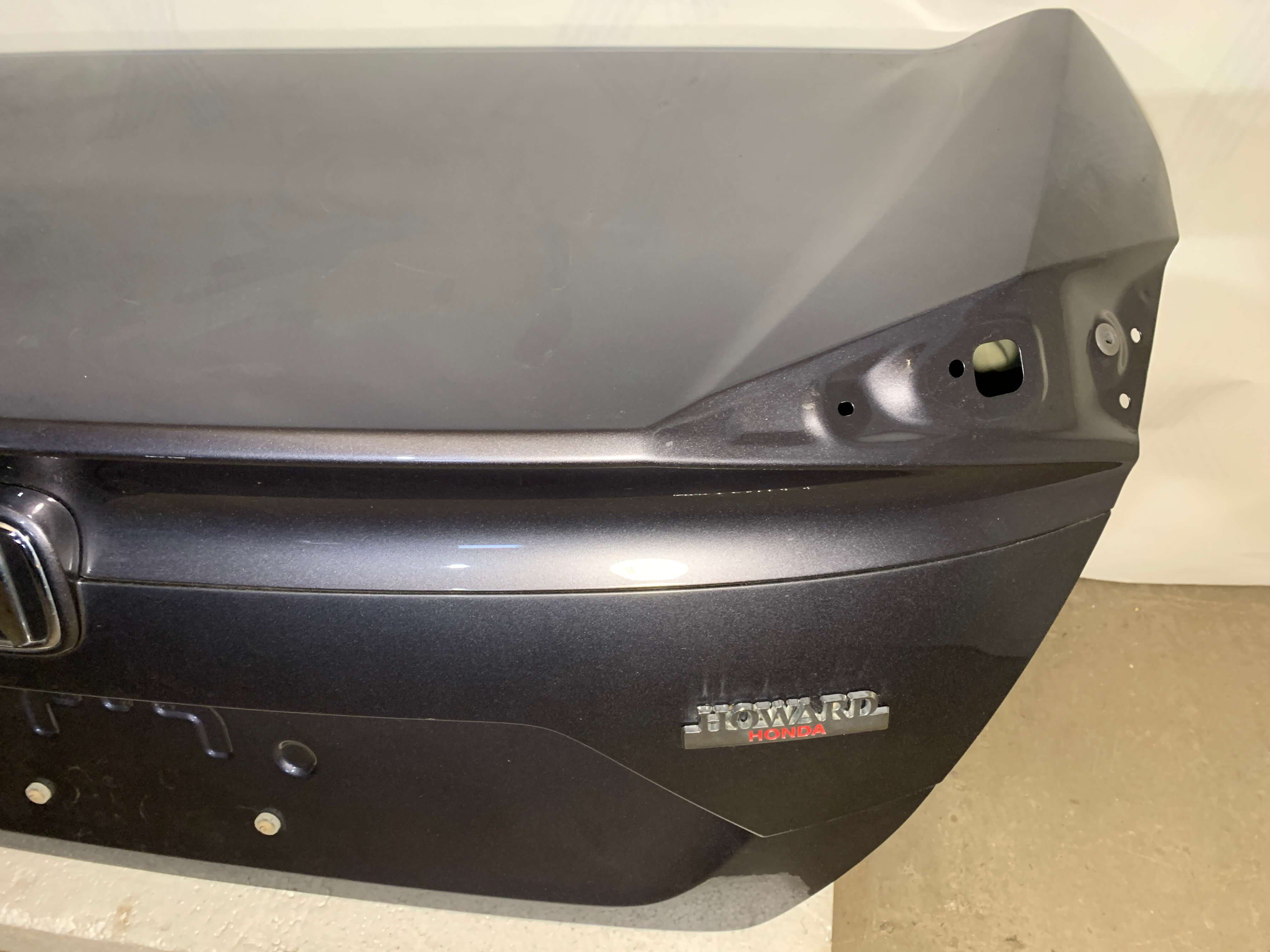 Кришка багажника Honda Civic 10 2016-2018