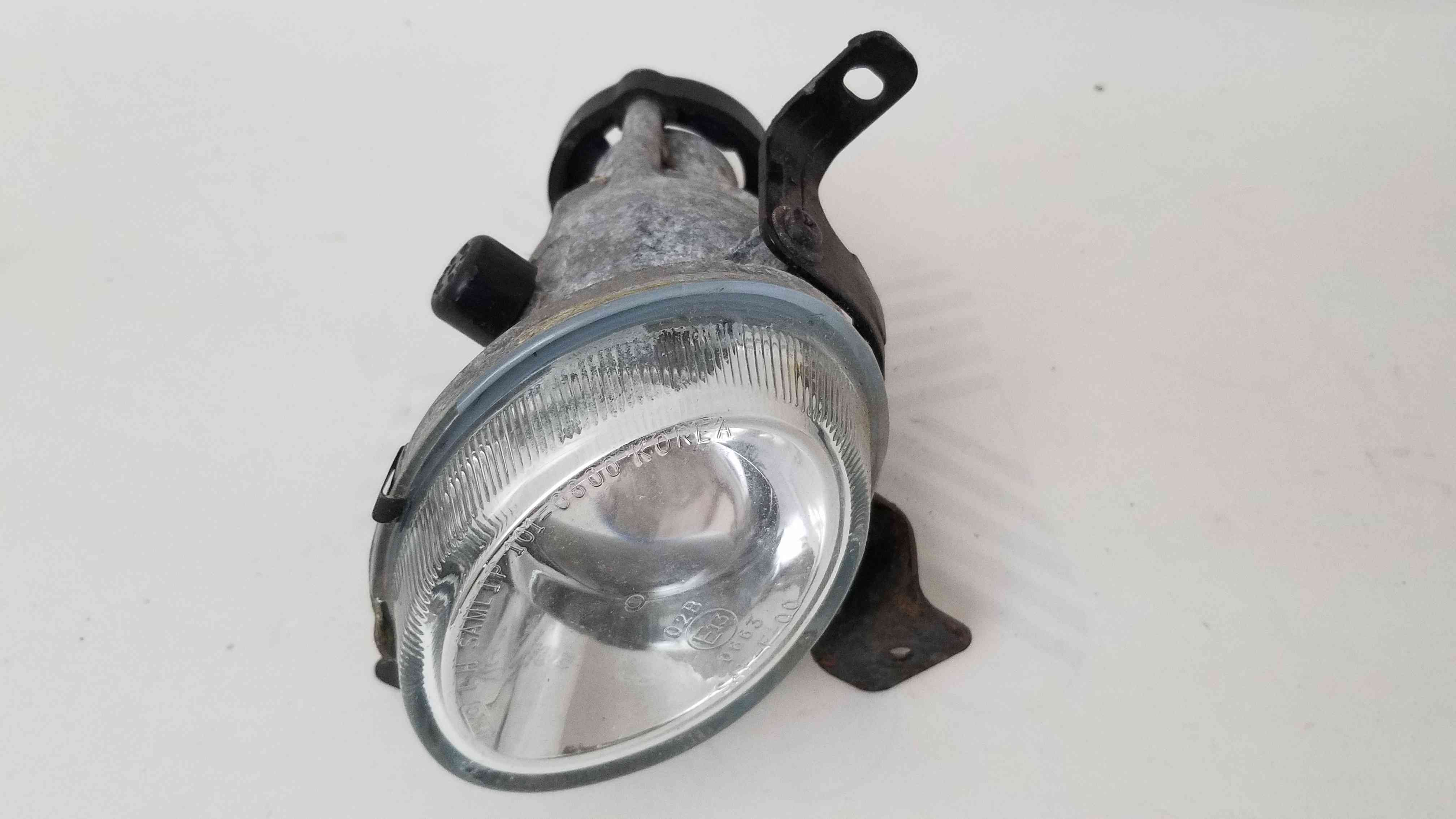 Противотуманка ліва Hyundai Sonata 2006 2005 2004 2003 2002 2001 1010600