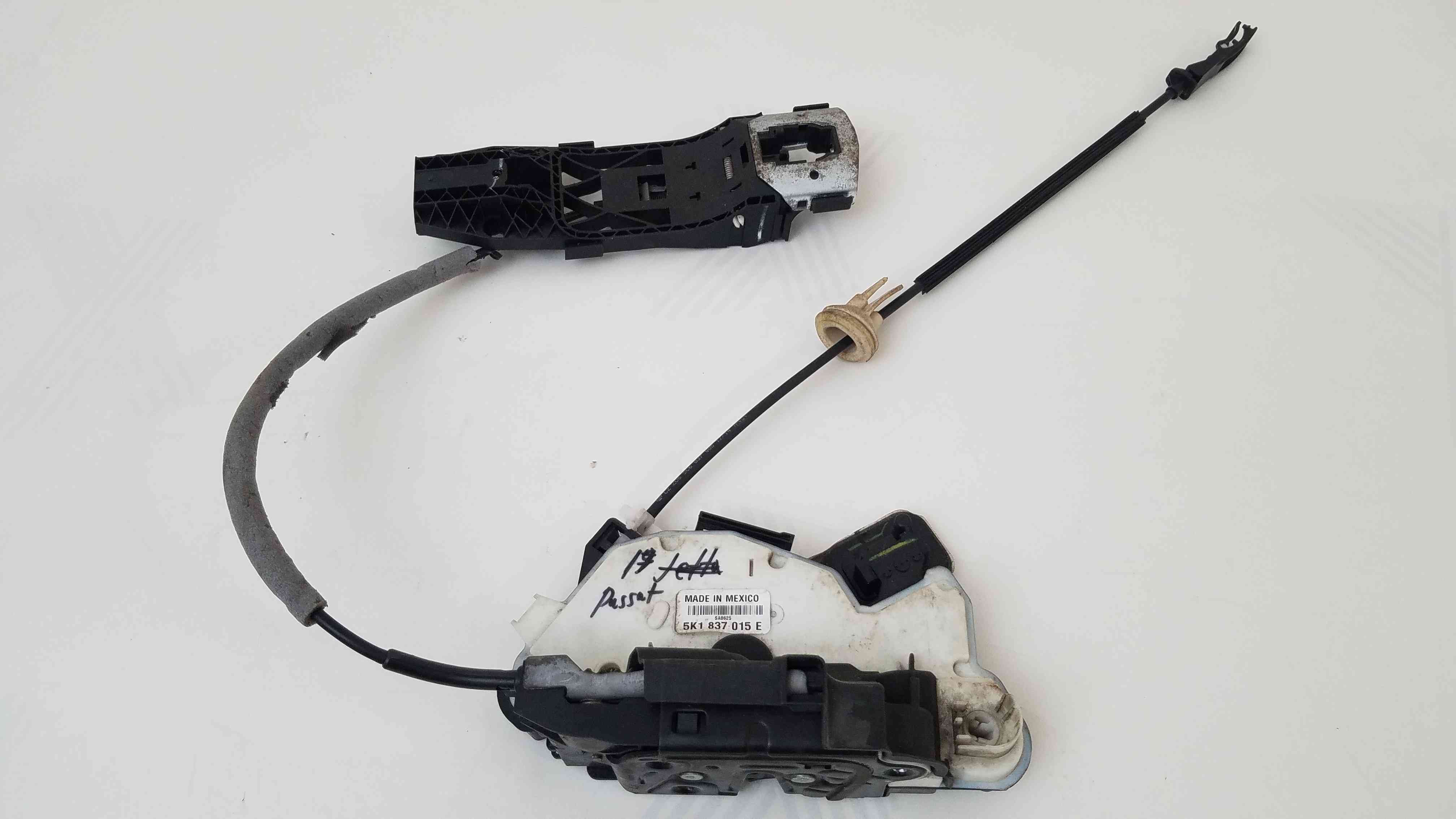 Замок дверей передніх лівих Volkswagen Golf Jetta Passat 2018 2011 5K1-837-015-E