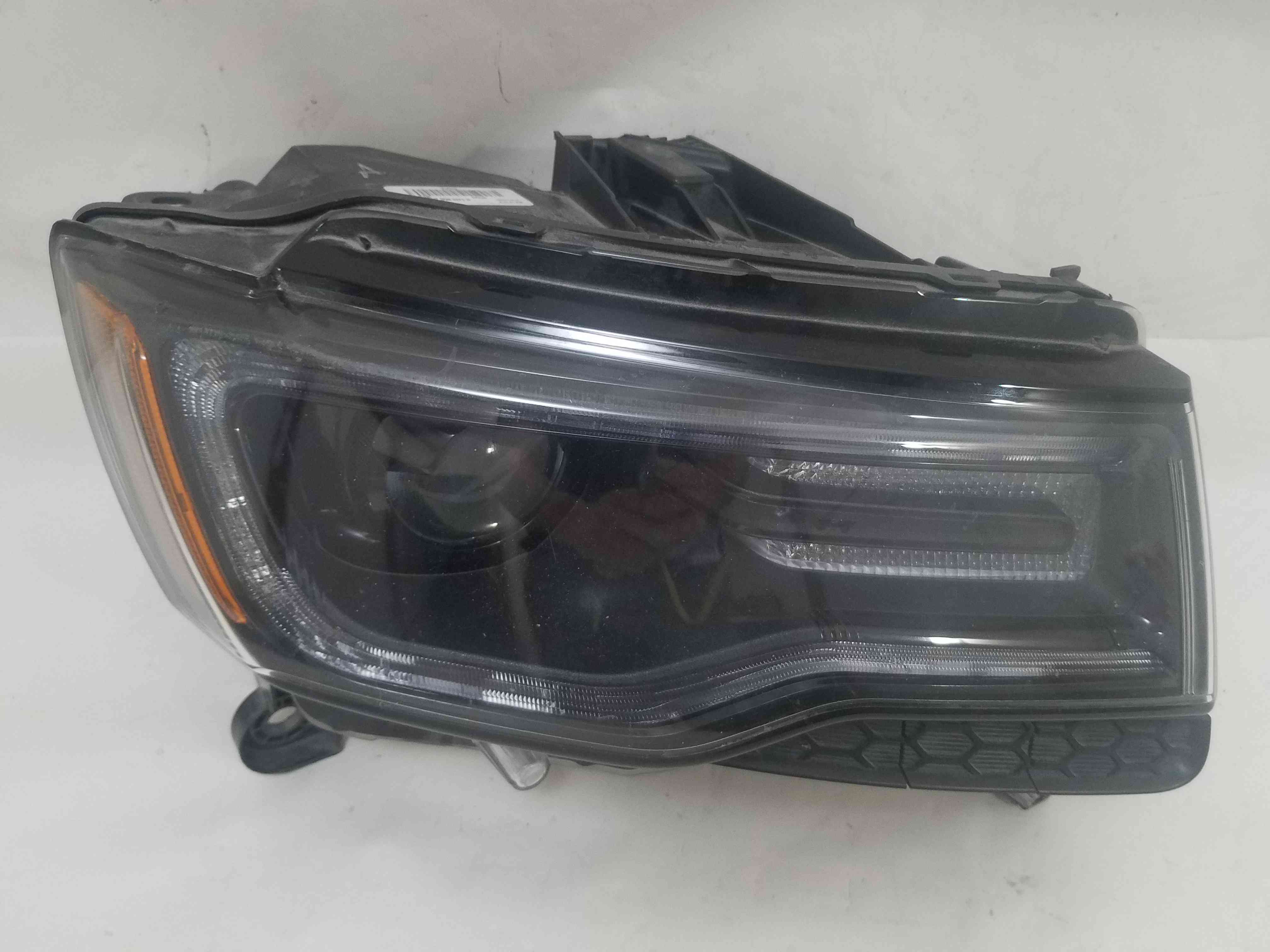 Фара передня права Jeep Cherokee 2017 2016 2015 2014 2013 55112916AF, 5512916AB, 55112916AC, 55112916AD ZCR1194R