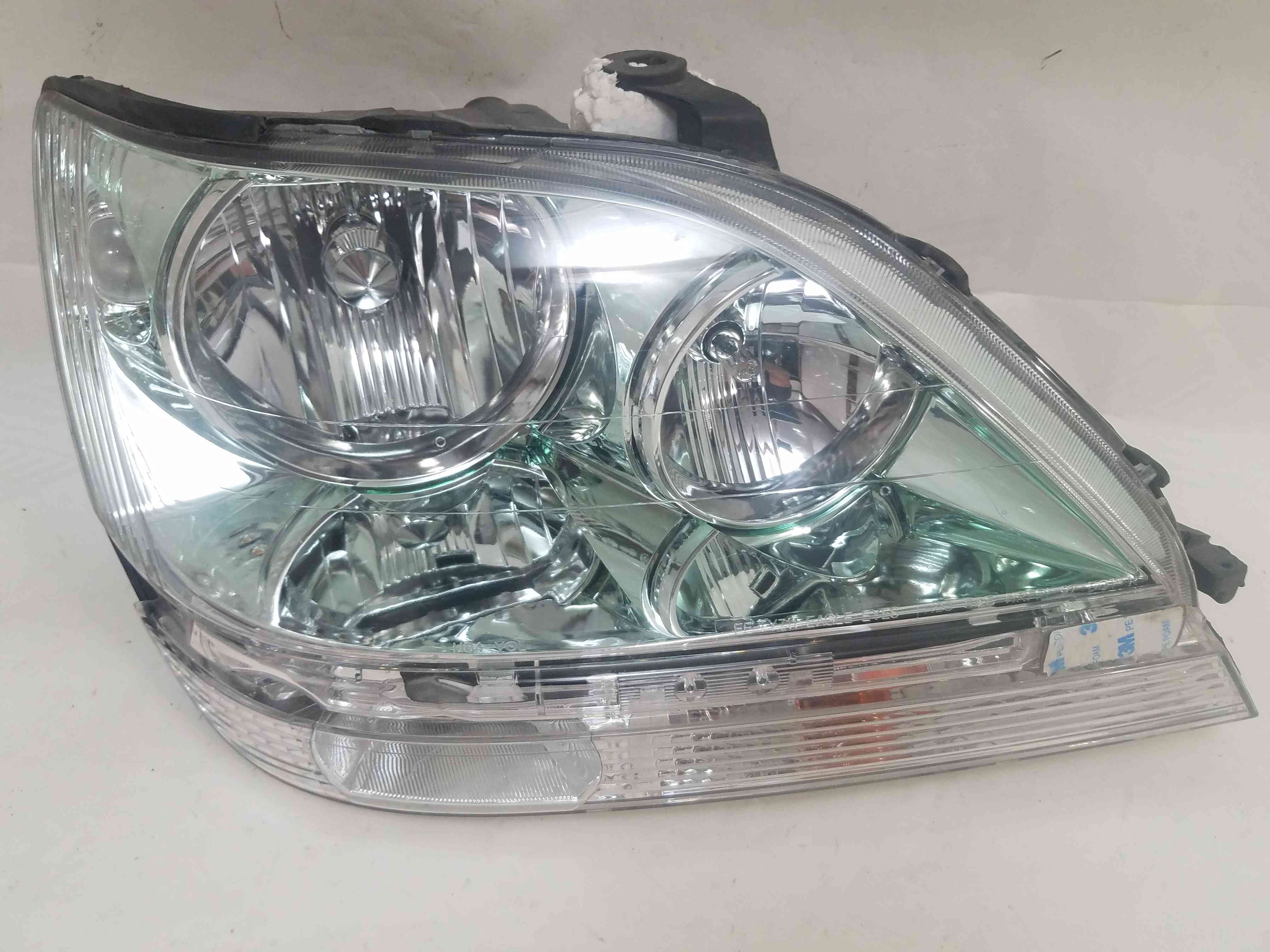 Фара передня права Lexus RX 300 2003 2002 2001 2000 1999 1998 TY711-A001R 8111048080 81110-48031