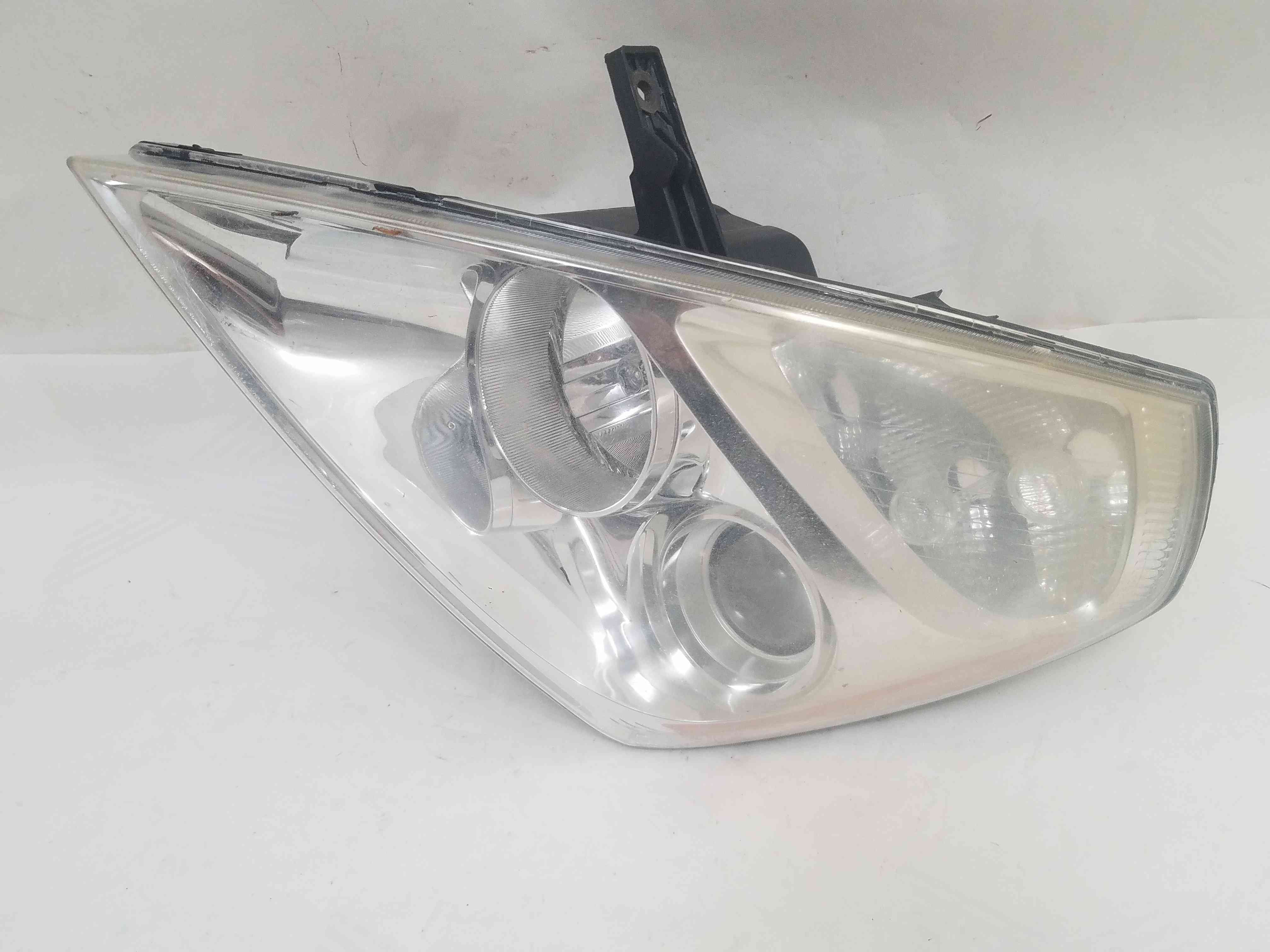 Фара передня ліва Kia Carnival 3 2014 2013 2012 2011 2010 2009 2008 2007 2006 92101-4DOXX