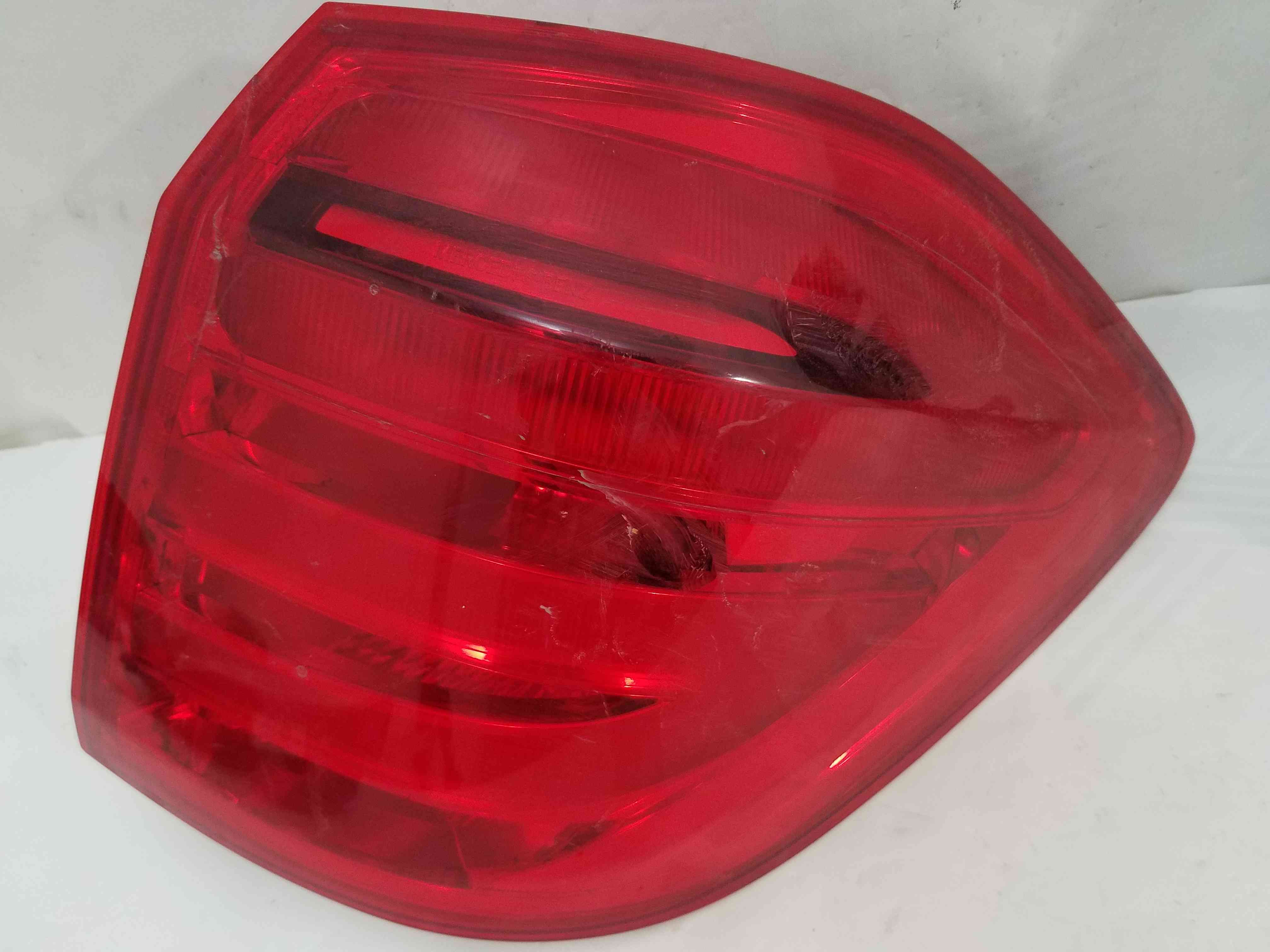 Ліхтар задній правий Mercedes GL X166 2015 2014 2013 2012 A1669067601