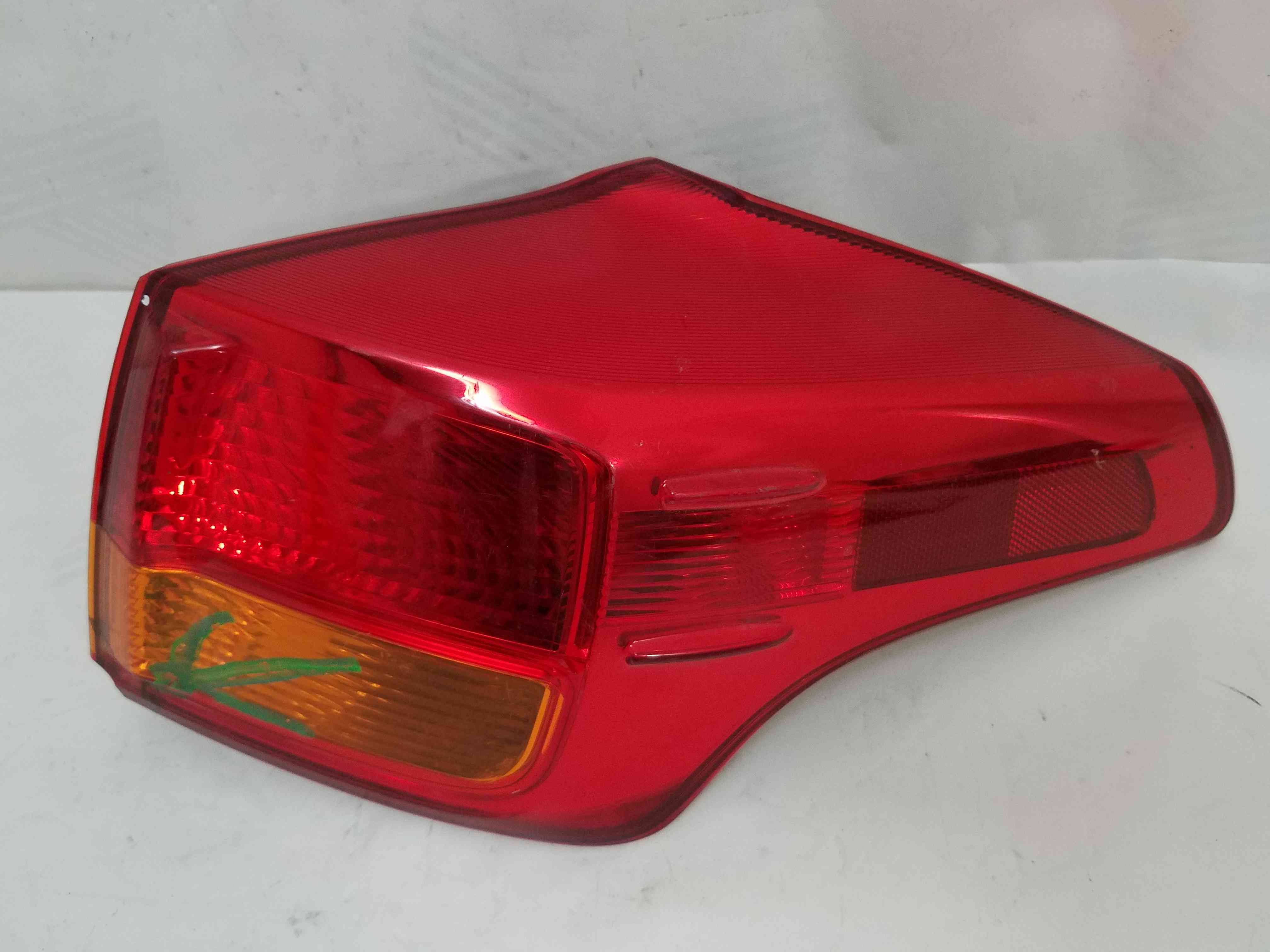 Ліхтар зовнішній задній правий Toyota Rav 4 2015 2014 2013 81550-0R030