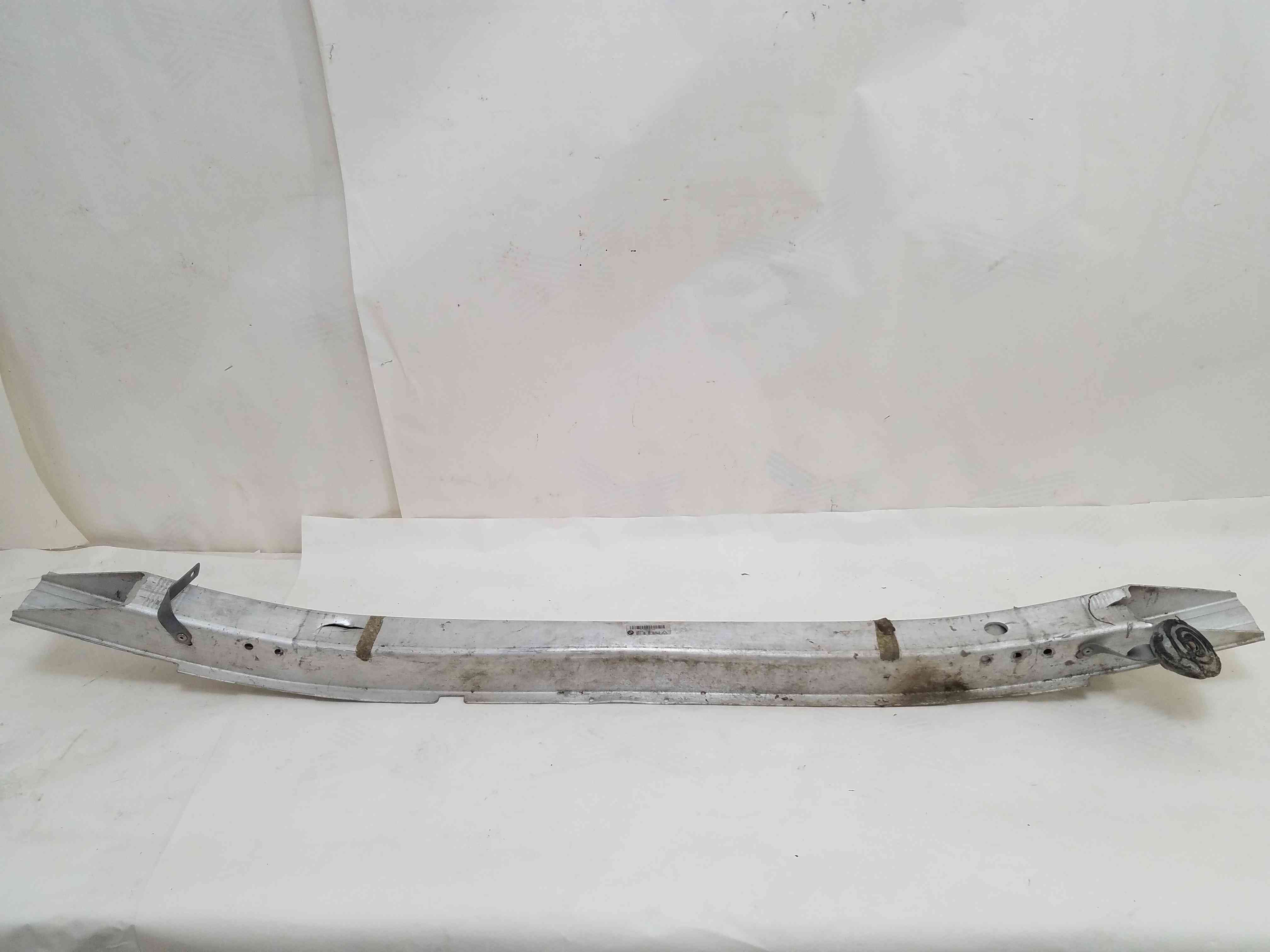 Підсилювач переднього бампера BMW 7-Series 2015 2014 2013 2012 2011 2010 2009 2008 13232811GE 132328-11GE