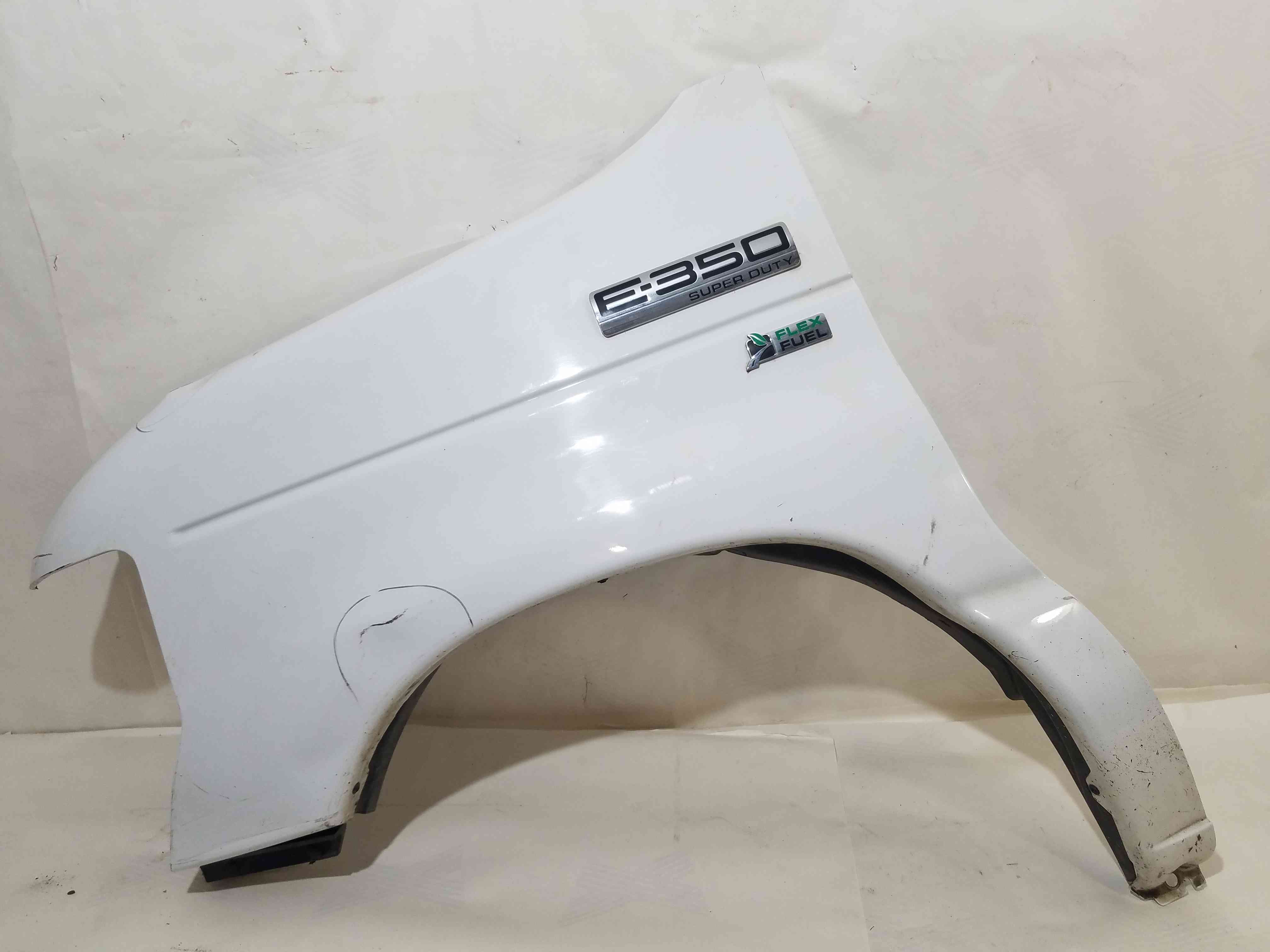 Крило переднє ліве Ford E-350 Super Duty 2015 2014 2013 2012 2011 2010 2009 2008 8C2Z16006B FO1240271C