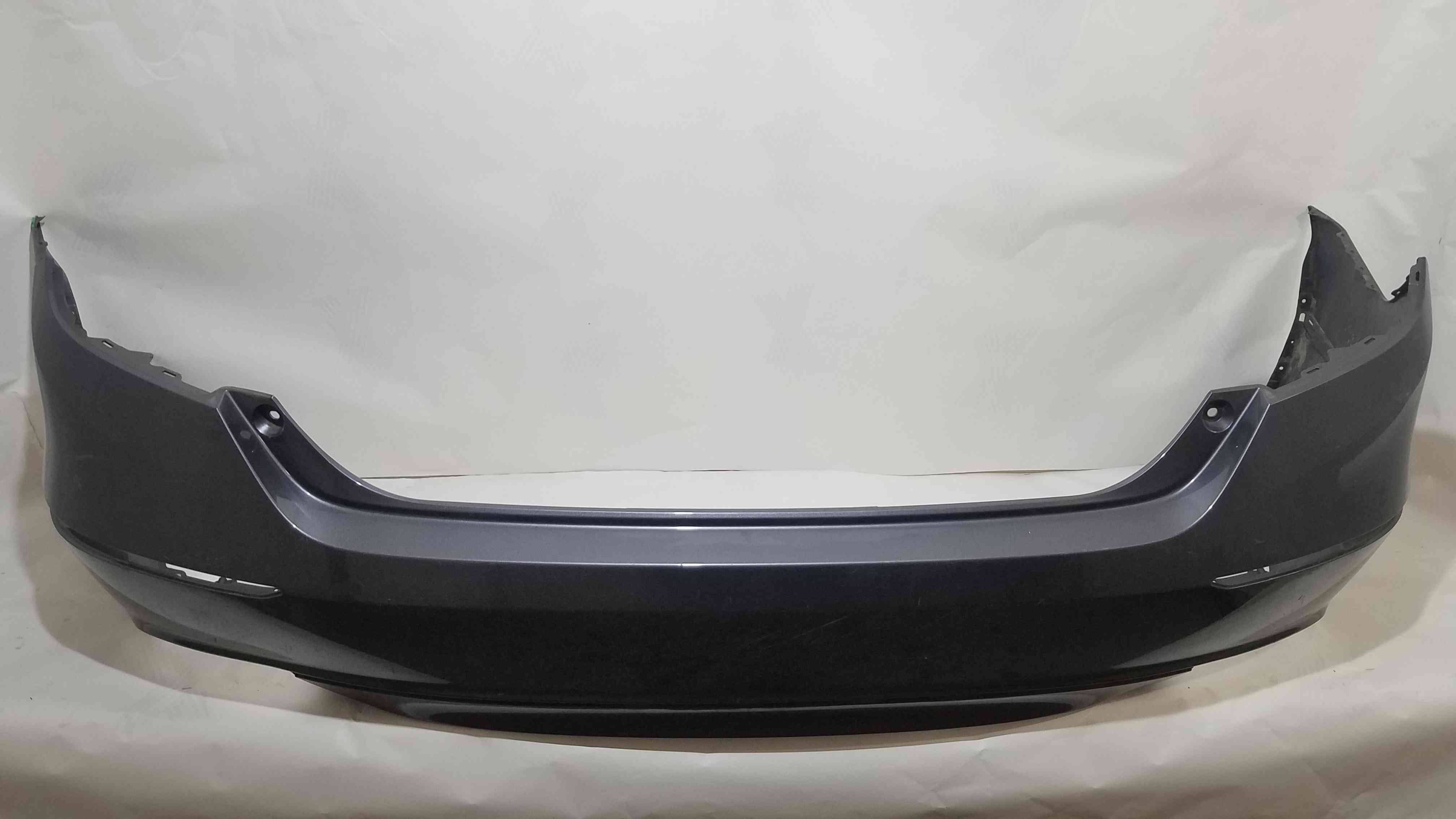 Бампер задній Honda Accord 2021 2020 2019 2018 71501-TVA-A000 04715-TVA-A00ZZ