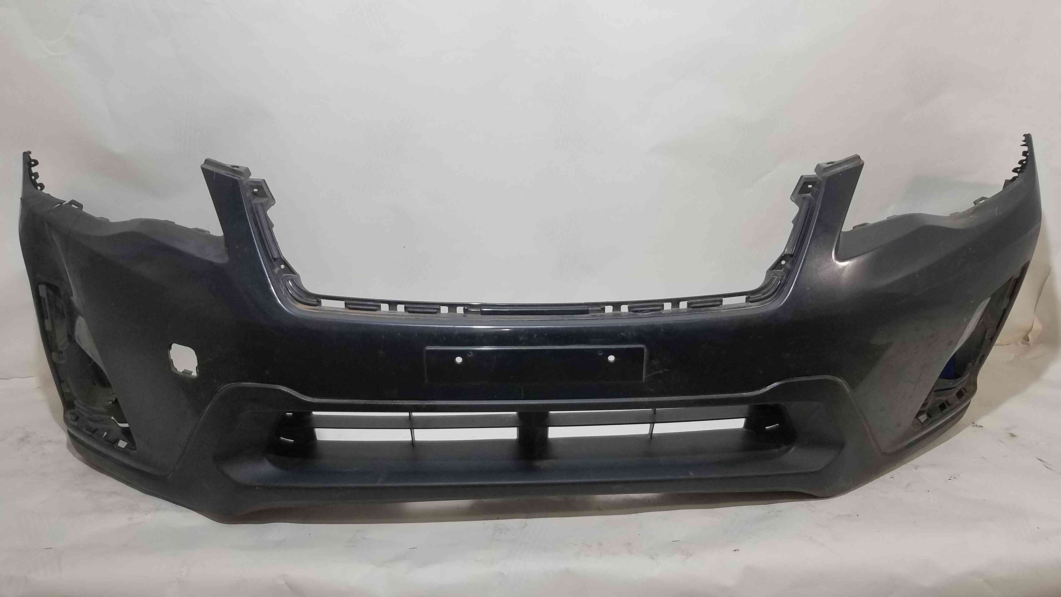 Бампер передній Subaru XV Crosstrek 2017 2016 2015 2014 2013 2012 57704FJ070