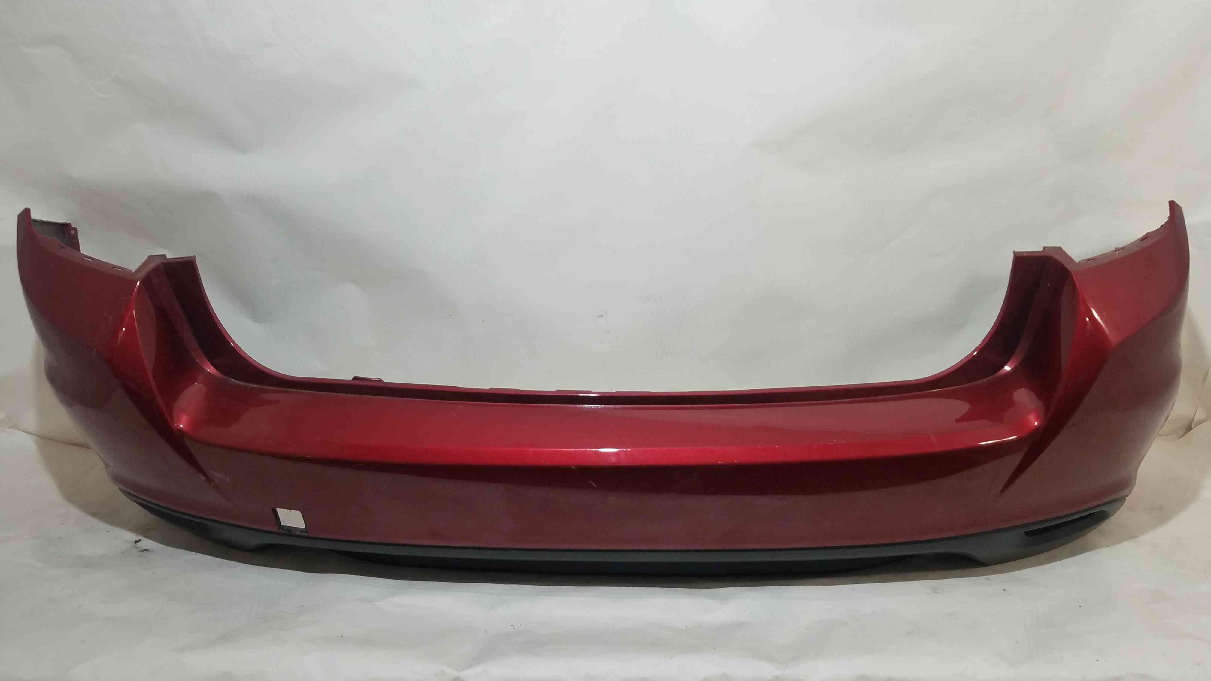 Бампер задній Subaru Impreza 2021 2020 2019 2018 2017 57704FL20A