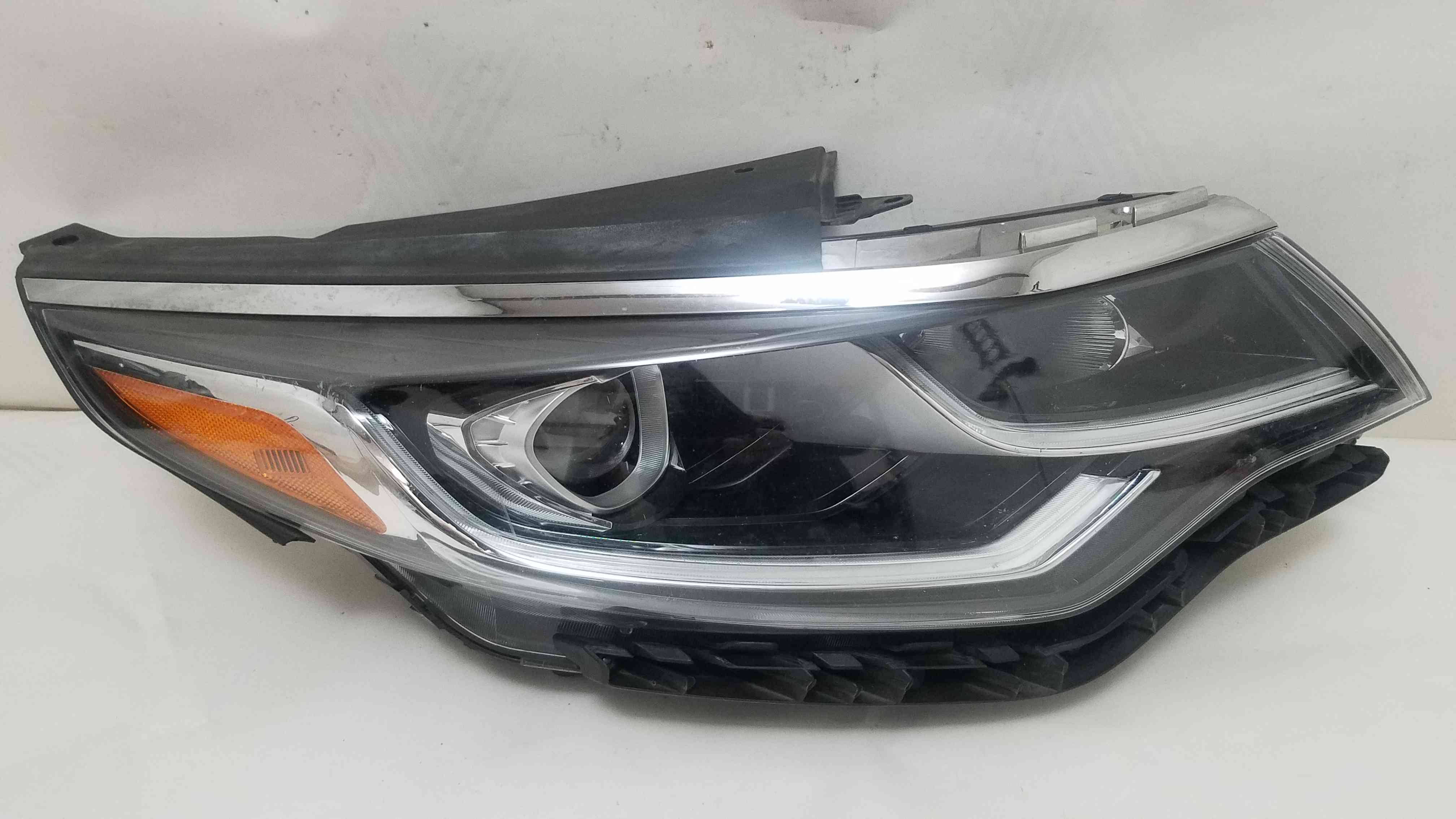 Фара передня права Kia Optima 2020 2019 2018 2017 2016 92102-D5 92102-D5000