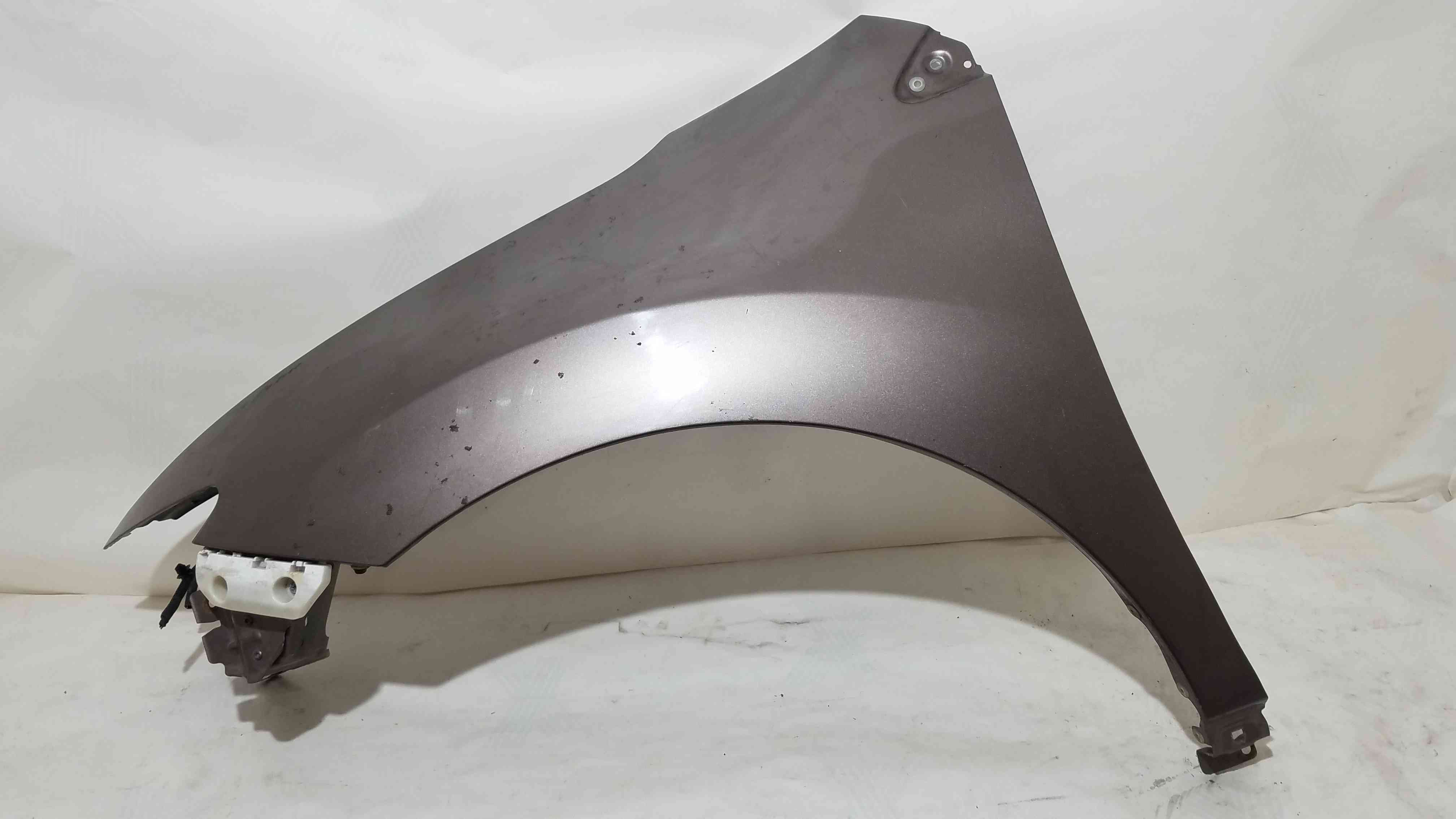 Крило переднє ліве Nissan MURANO Z51 2014 2013 2012 2011 2010 2009 FCA01-1AAMA