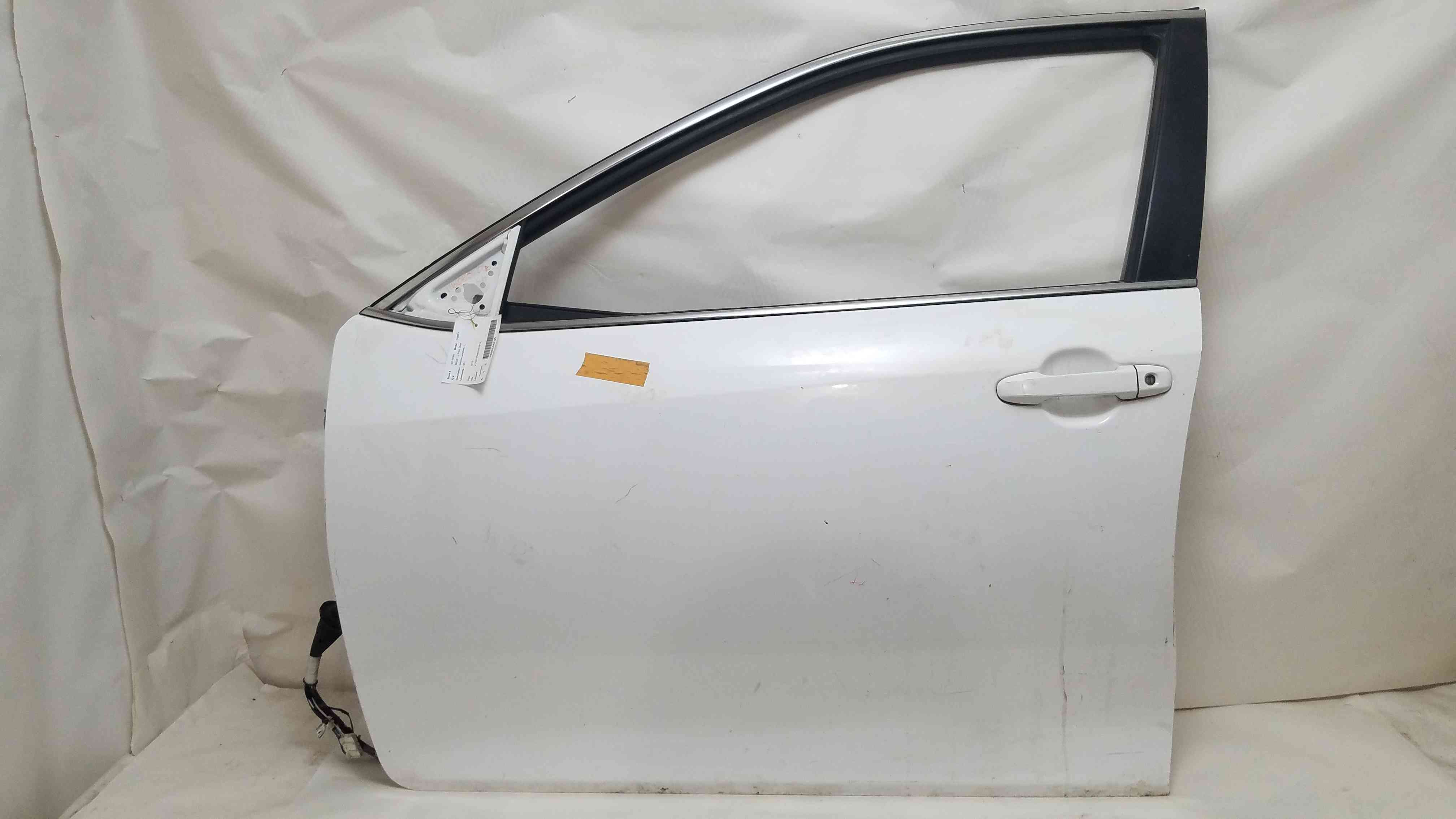Двері передні ліві в зборі Toyota Camry 2014 2013 2012 67002-06170