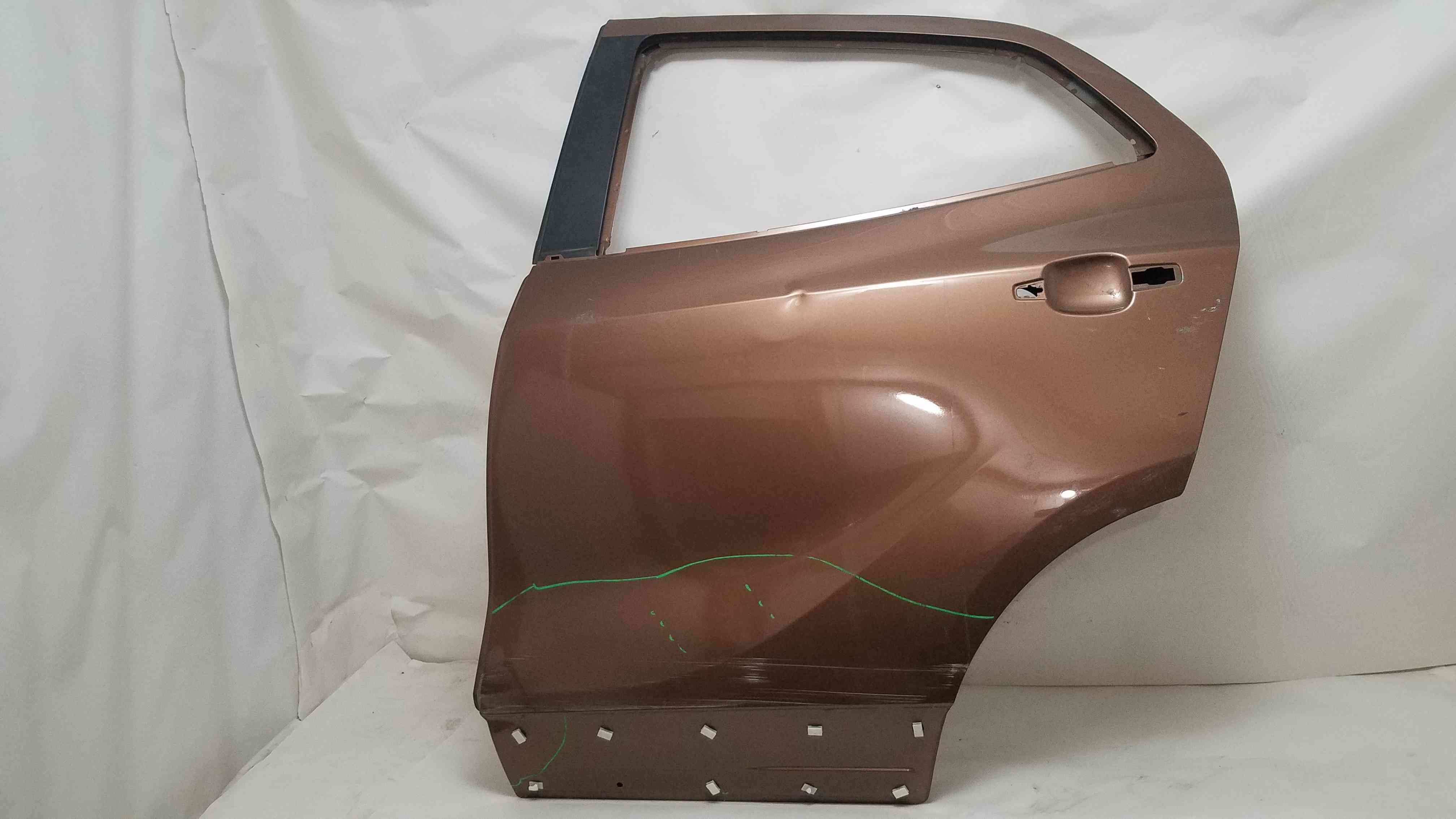 Двері задні ліві Buick Encore 2021 2020 2019 2018 2017 2016 2015 2014 2013 95400517