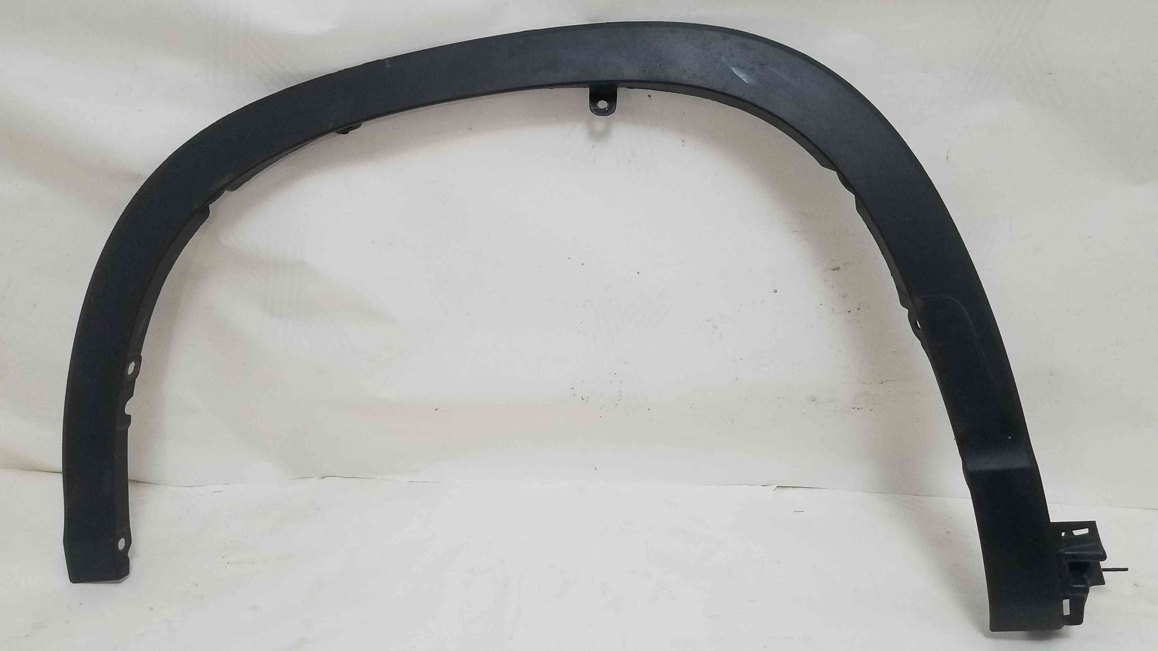 Накладка крила ліва передня Toyota Highlander 2018 2017 2016 2015 2014 2013 75086-0E010 75872-0E010